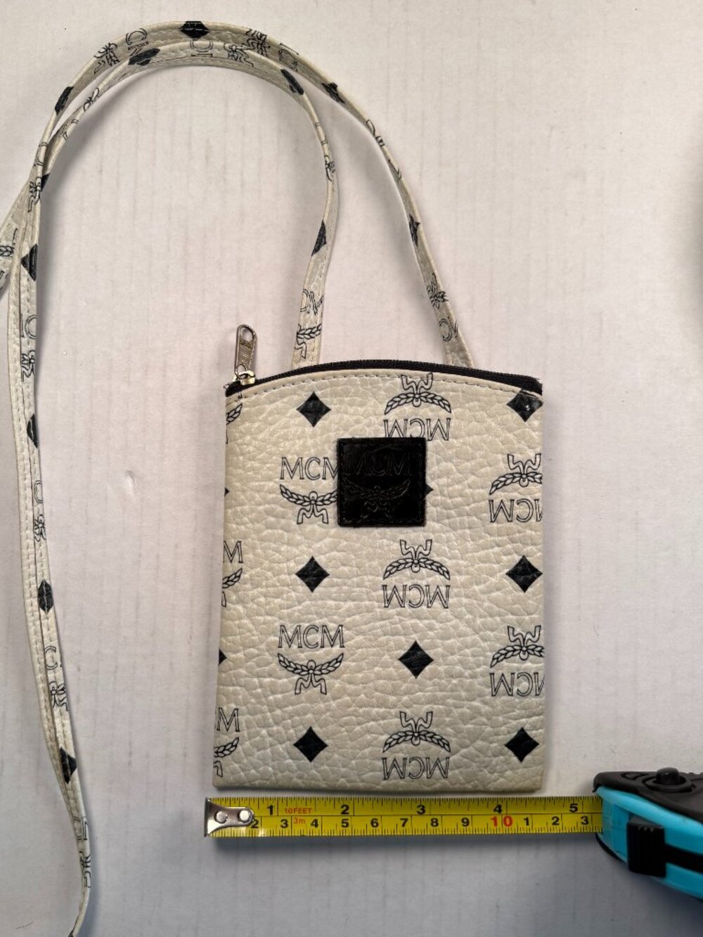 VINTAGE 80'S POUCH - Picture 5 of 5